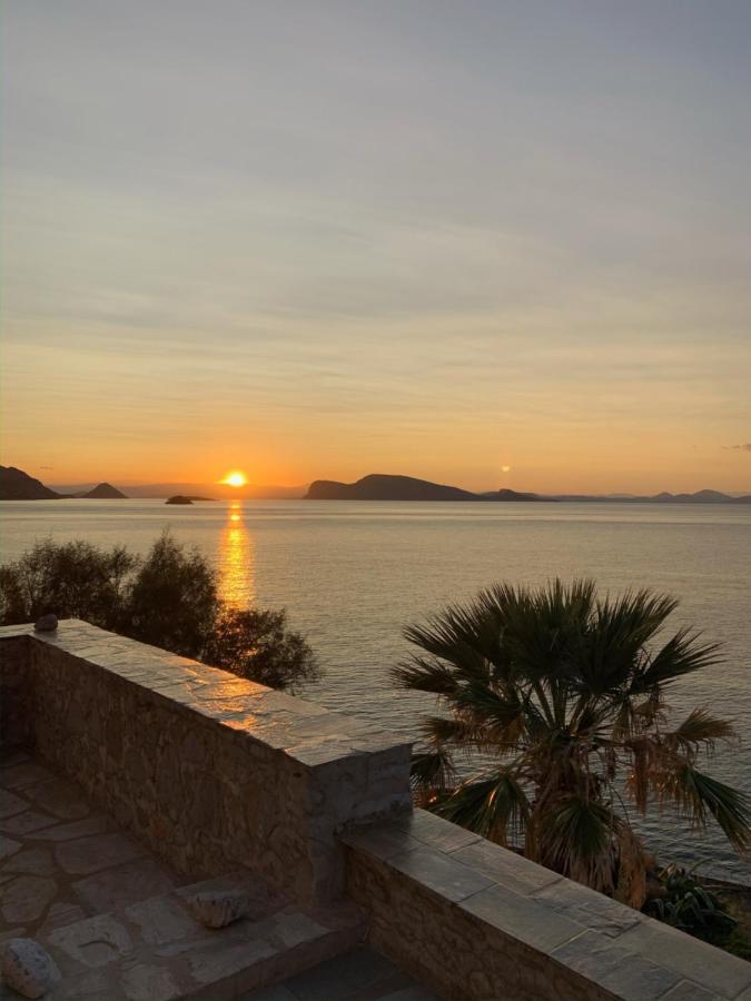 Lady Of Hydra Villa, Sea Front View, Private Beach Exterior foto